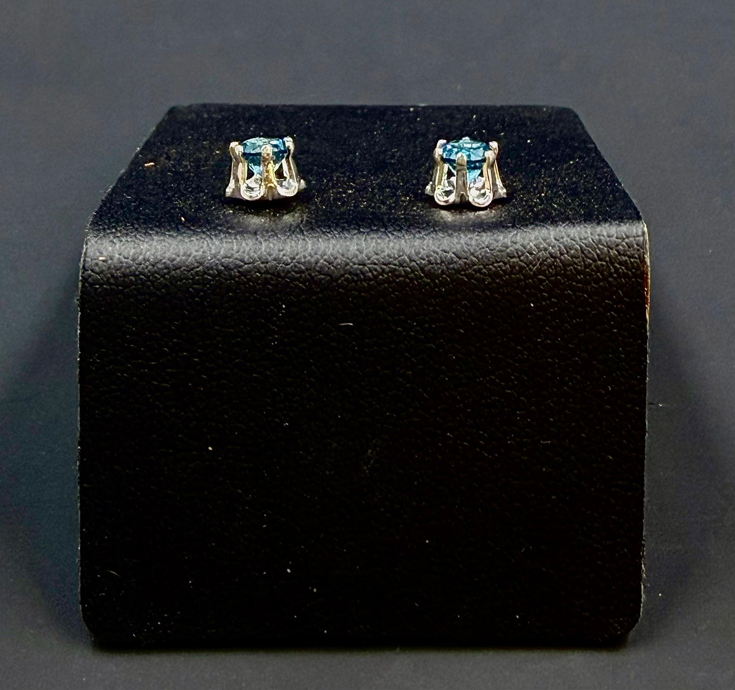 Blue Topaz .925 Stud Earrings