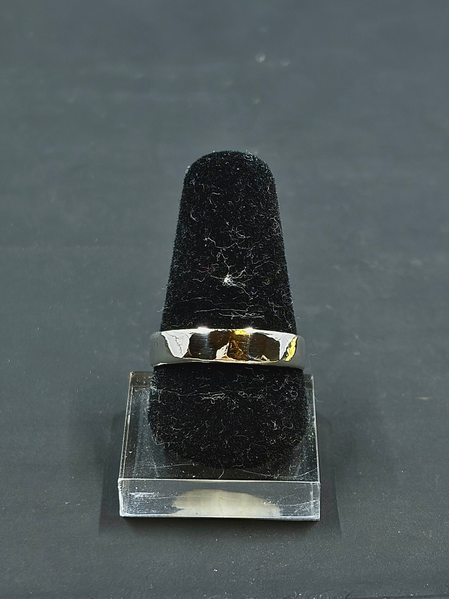 Classic .925 Silver Ring Band Size 5.5&8 us