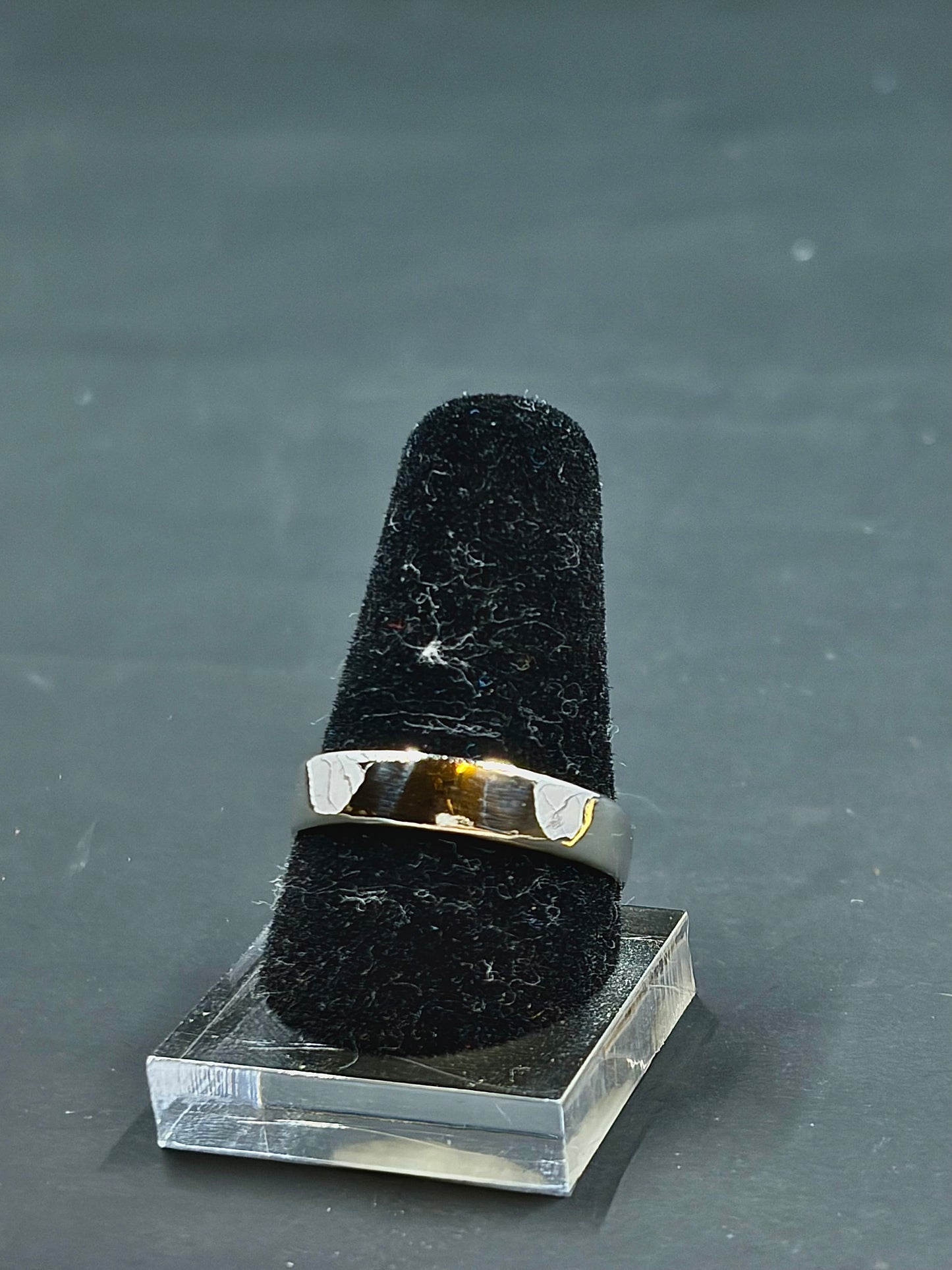 Classic .925 Silver Ring Band Size 5.5&8 us