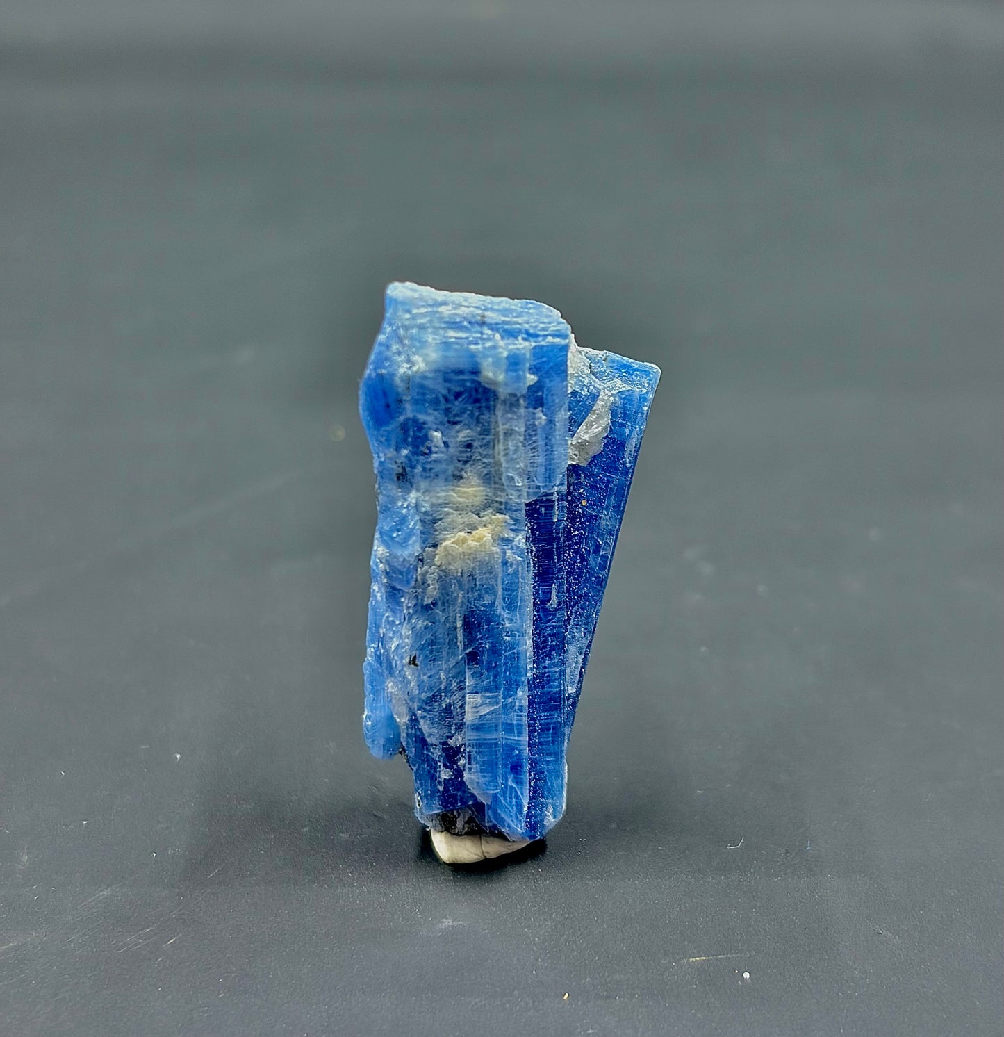 Kyanite Specimen