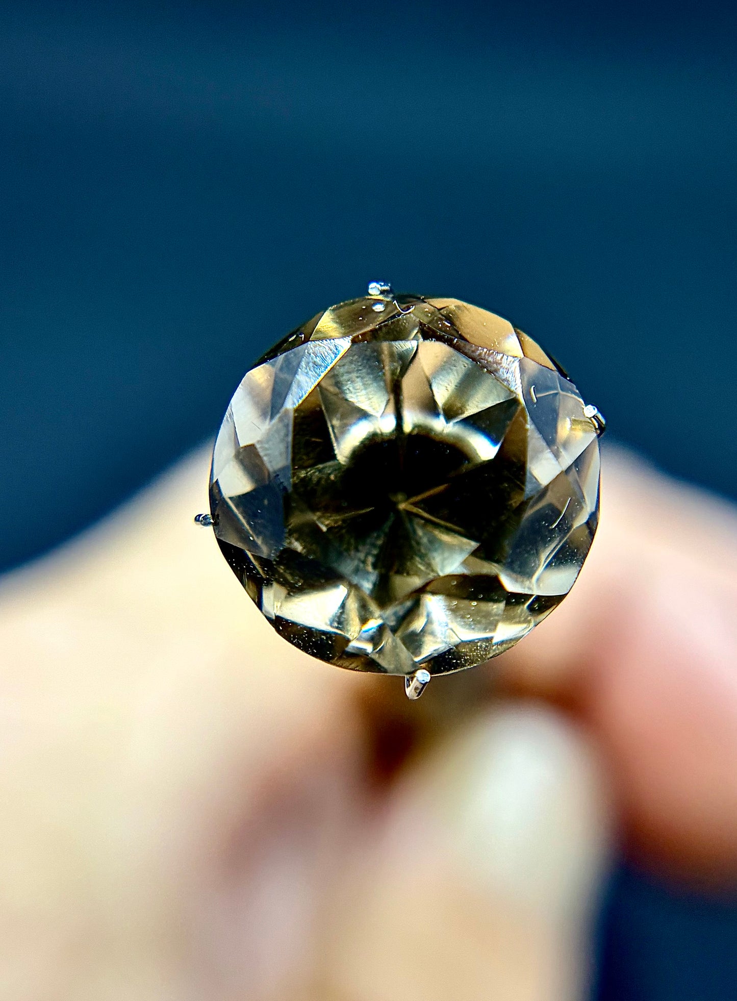 15mm Round Topaz Facet