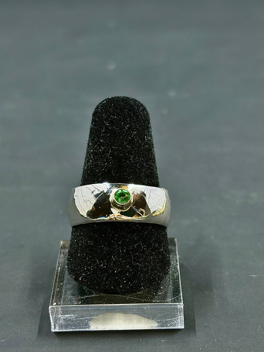 Emerald Statement Ring Size-8us