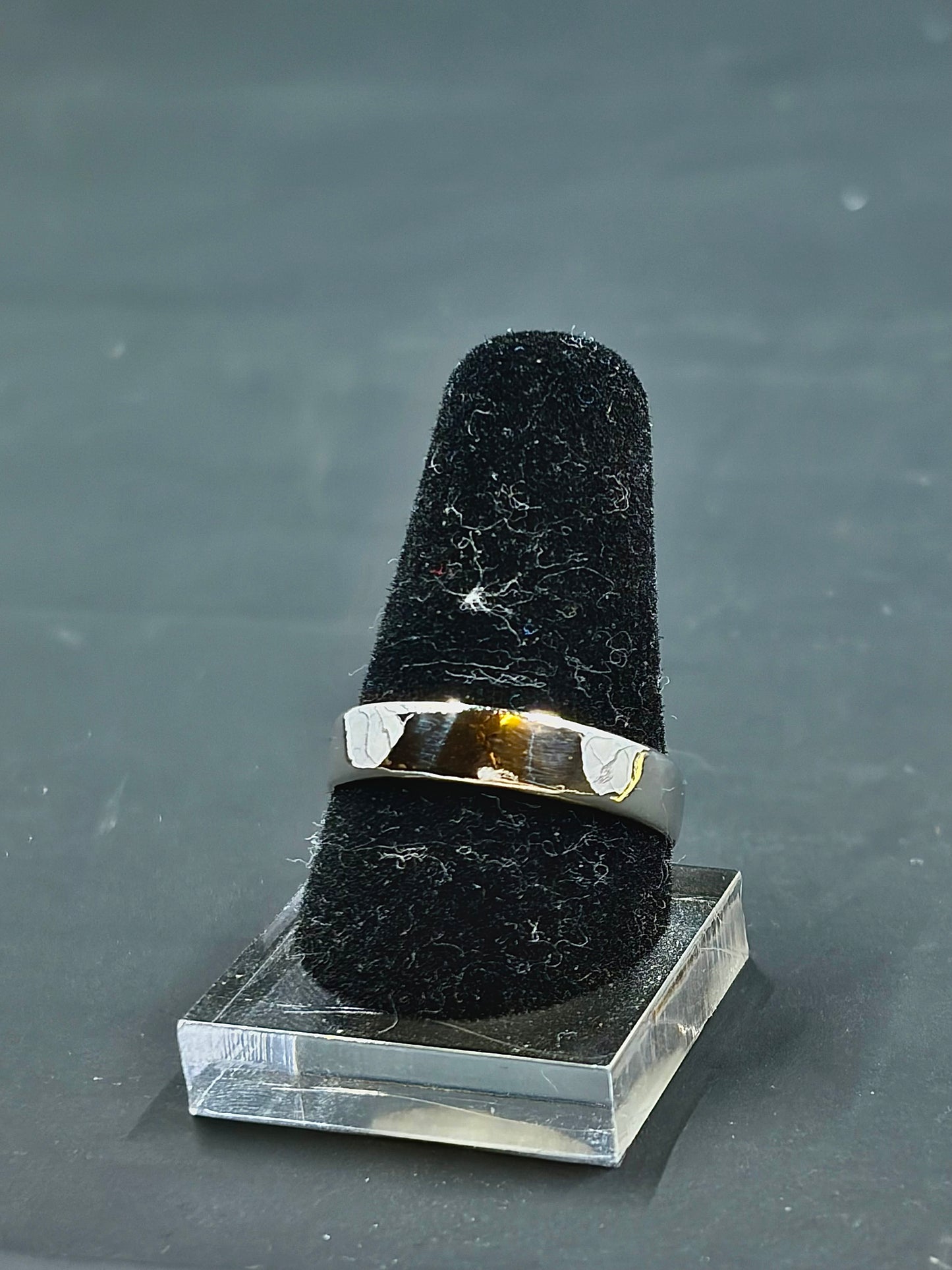 Classic .925 Silver Ring Band Size 5.5&8 us