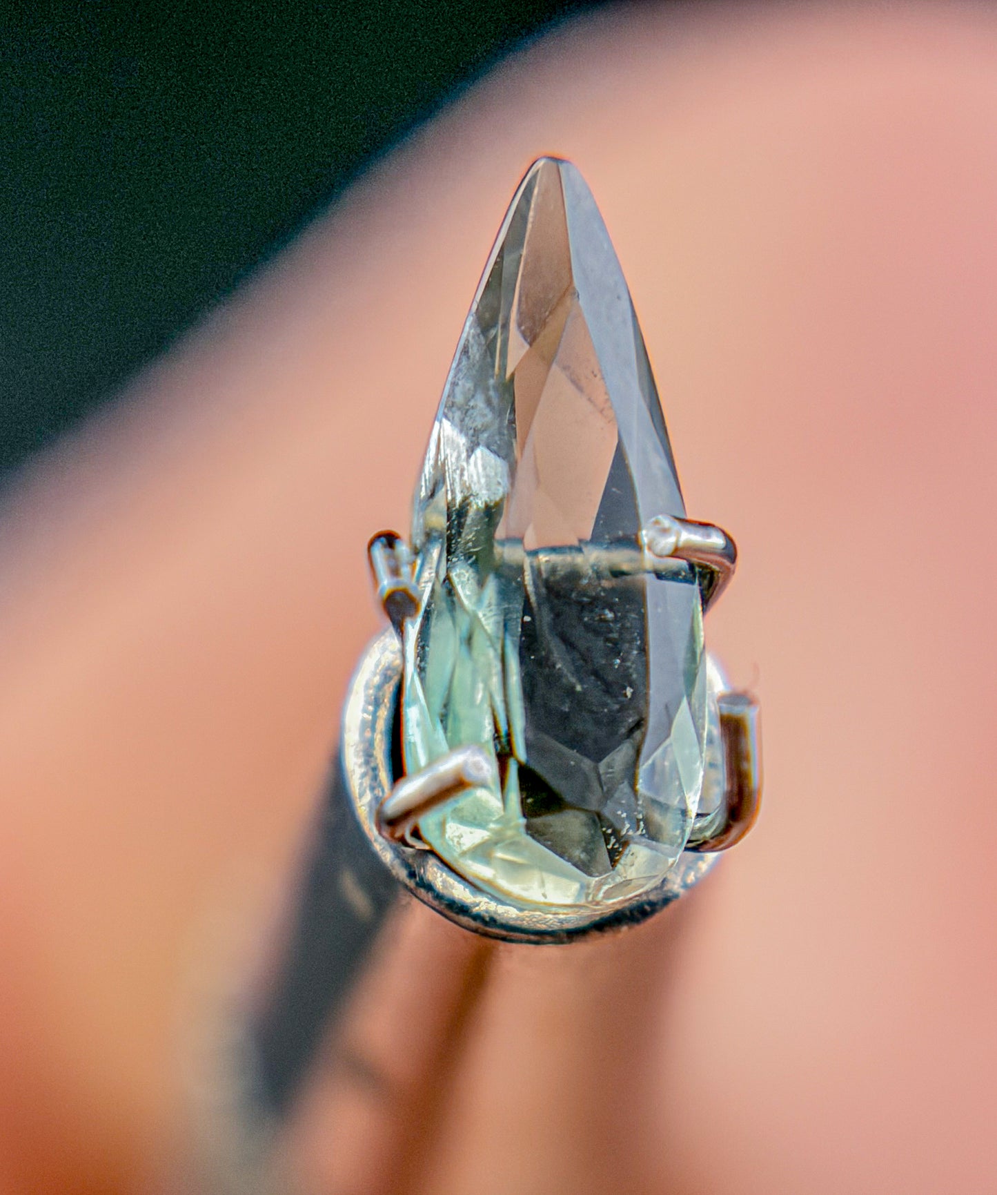8.45x3.65mm Oregon Sun Stone Facet