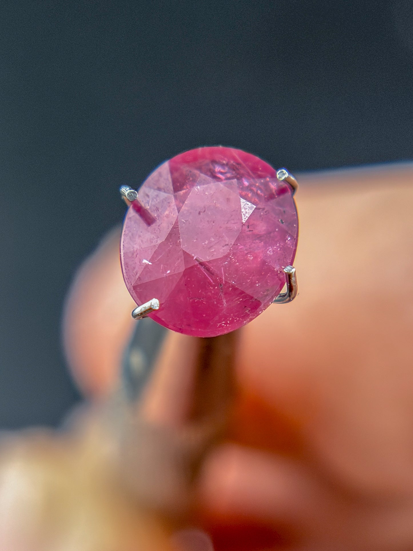 7.5x9mm oval Ruby Facet